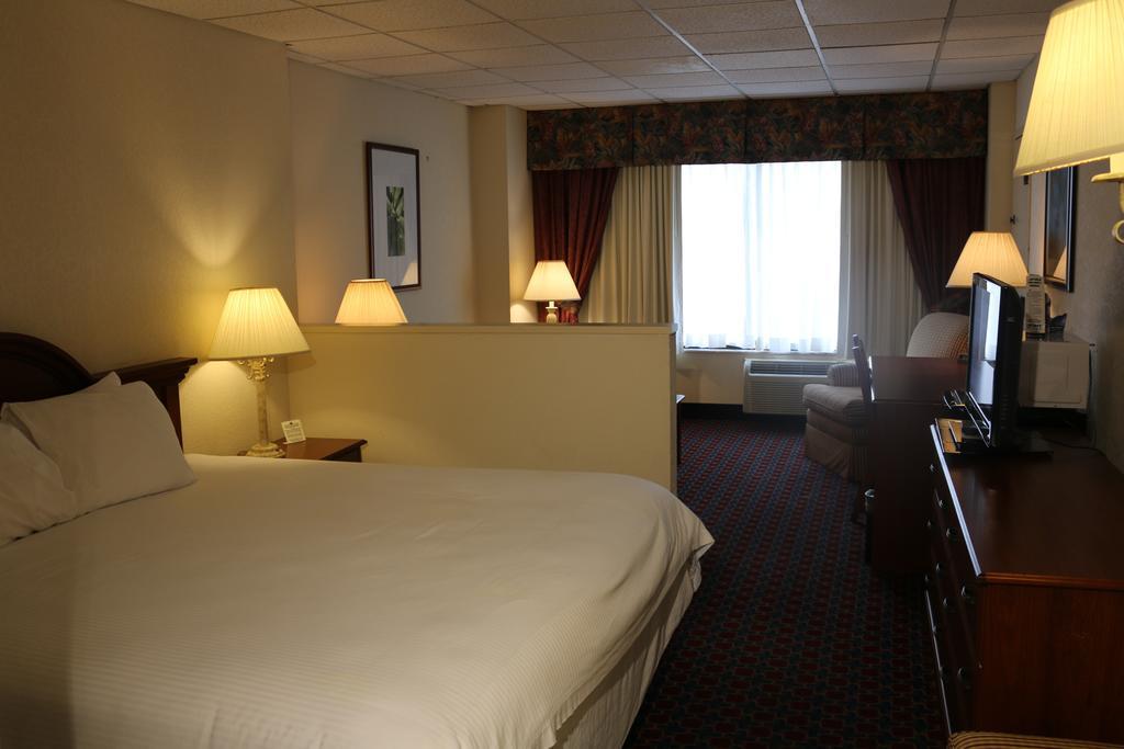 Imperial Swan Hotel And Suites Lakeland Szoba fotó
